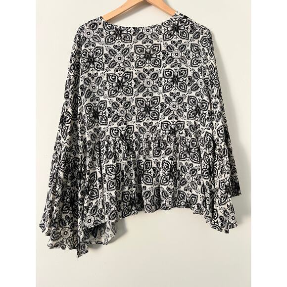 Anthropologie Hervine Peasant Top Women's Blouse Medium Bell Sleeve Flowy Floral - Picture 7 of 7